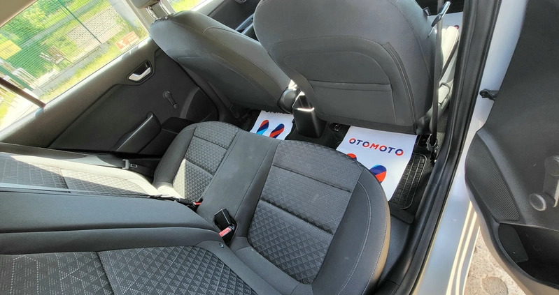 Ford Focus cena 39024 przebieg: 125000, rok produkcji 2019 z Tarnów małe 67
